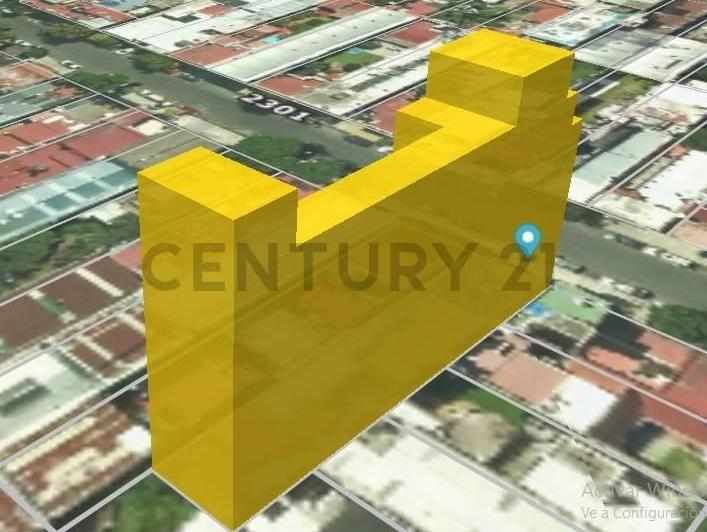 Terreno · 218m² · 5 Ambientes · 3 Cocheras