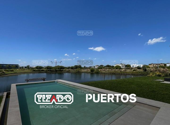 Casa · 370m² · 5 Ambientes · 1 Cochera