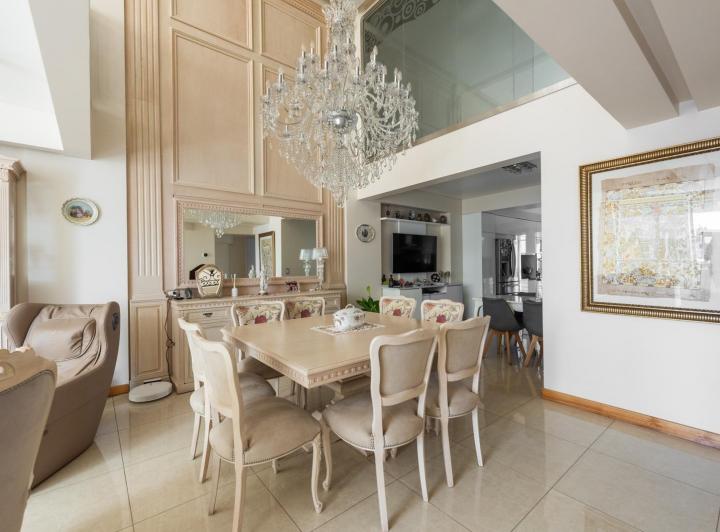 Departamento · 214m² · 4 Ambientes · 3 Cocheras