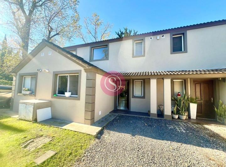 Casa · 70m² · 4 Ambientes · 1 Cochera