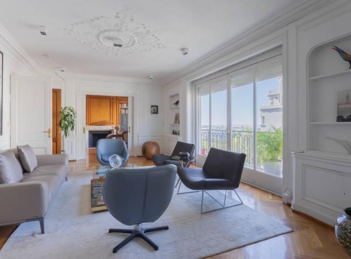 Departamento · 265m² · 7 Ambientes · 2 Cocheras