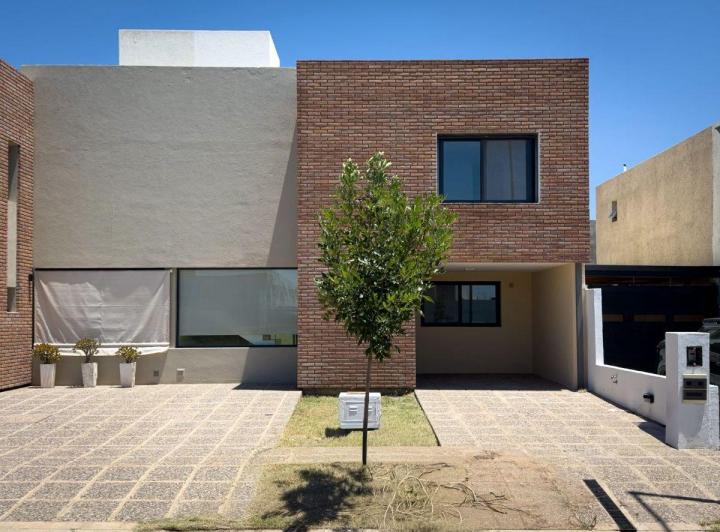 PH · 145m² · 4 Ambientes · 1 Cochera
