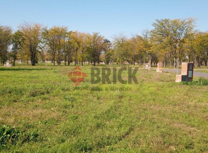 Terreno · 744m²