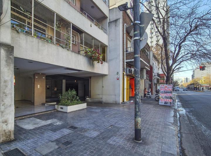 Departamento · 33m² · 1 Ambiente · 6 Cocheras