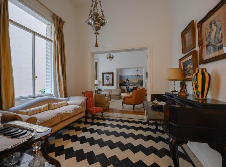 Departamento · 293m² · 6 Ambientes · 2 Cocheras