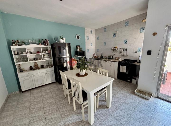 Casa · 275m² · 10 Ambientes