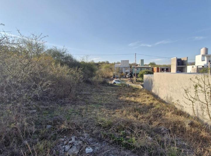 Terreno · 400m²