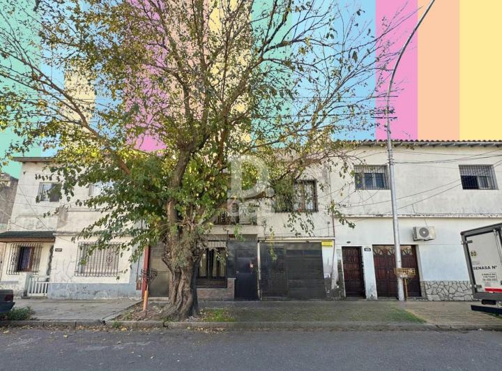 Casa · 150m² · 6 Ambientes · 1 Cochera