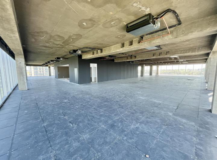 Oficina comercial · 1043m² · 1 Ambiente · 41 Cocheras