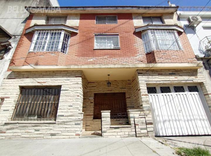 Terreno · 373m² · 10 Ambientes