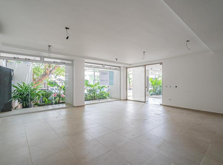 Local comercial · 120m²