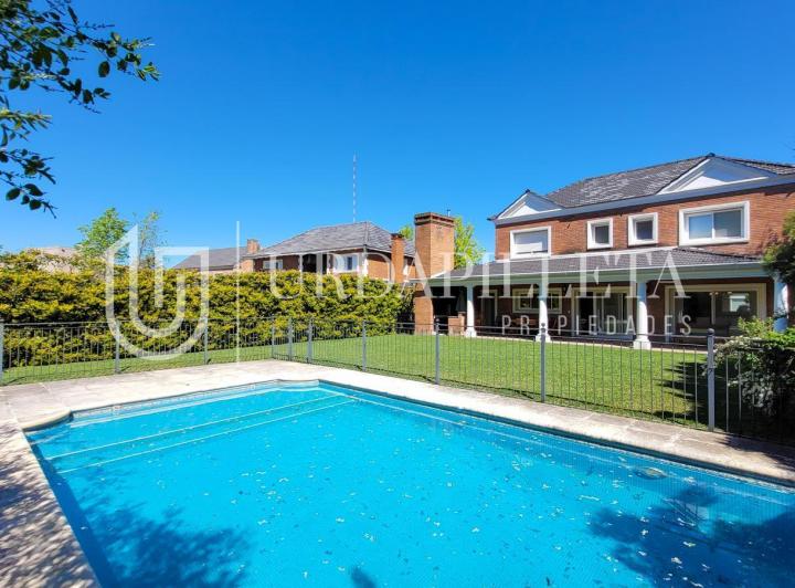 Casa · 227m² · 6 Ambientes