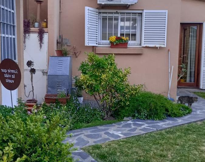 Casa · 104m² · 4 Ambientes · 1 Cochera