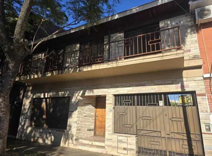 Casa · 204m² · 4 Ambientes · 1 Cochera