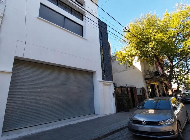 Local comercial · 660m² · 3 Ambientes