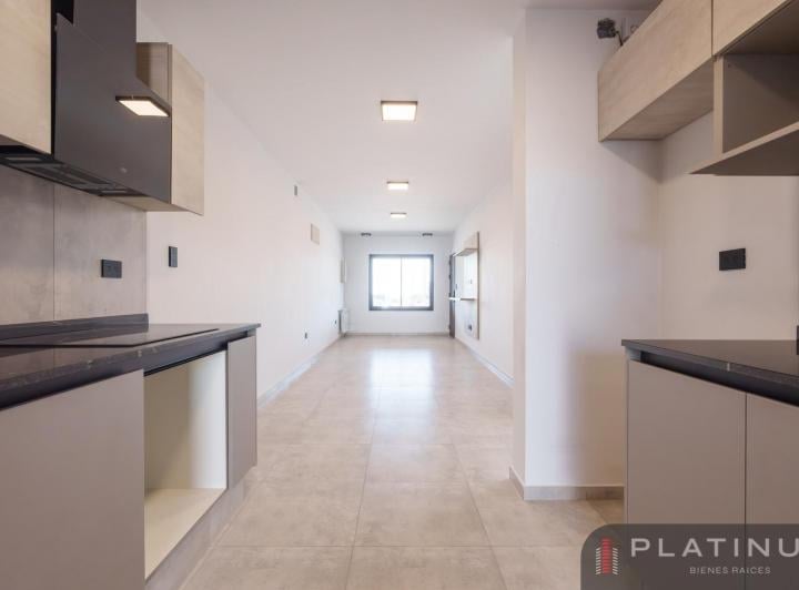 Casa · 94m² · 3 Ambientes · 2 Cocheras