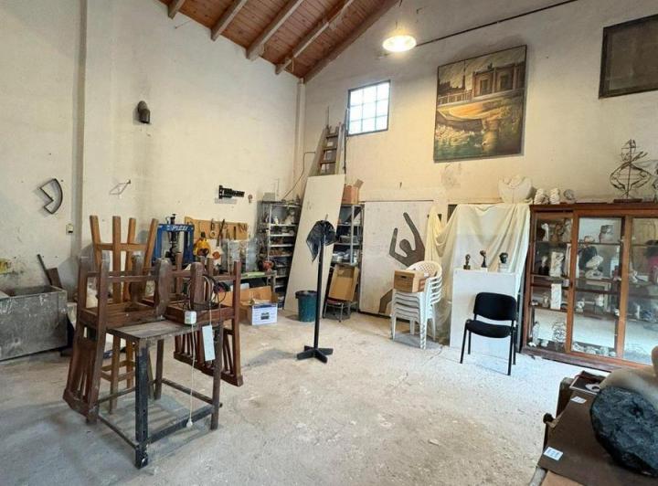 Bodega-Galpón · 70m² · 3 Ambientes