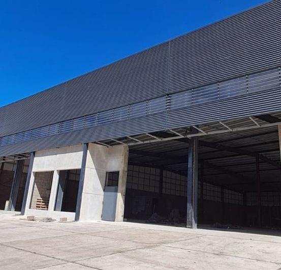 Bodega-Galpón · 1900m² · 1 Ambiente · 5 Cocheras