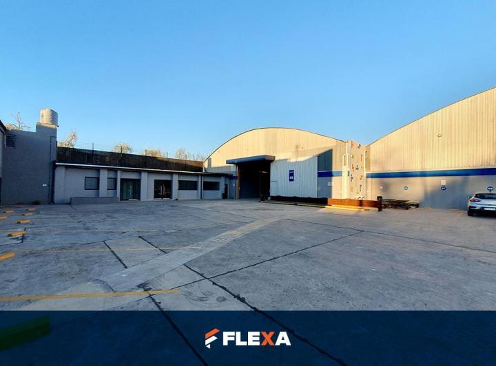 Bodega-Galpón · 150m² · 11 Ambientes · 22 Cocheras