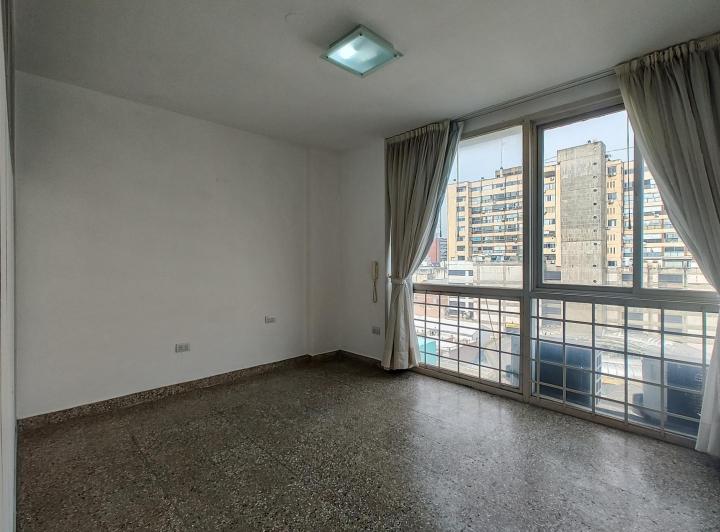Oficina comercial · 90m² · 5 Ambientes