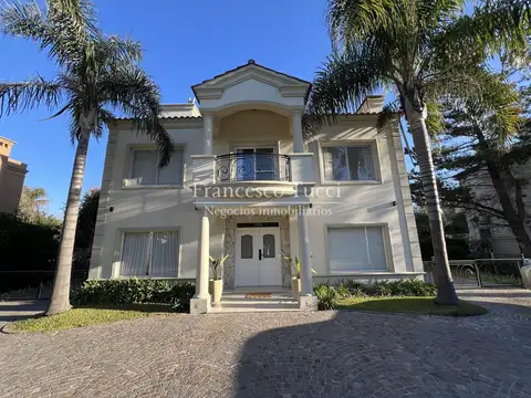 Casa en Venta en Countries y Barrios Cerrados en Moreno, Partido de Moreno