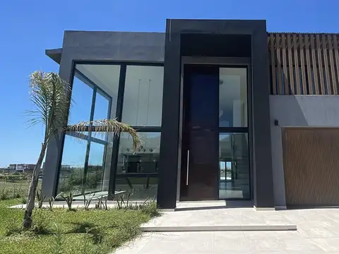 Casa en Venta en San Sebastian, Countries y Barrios Cerrados en Escobar