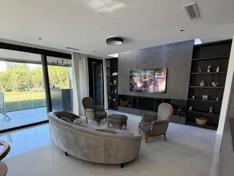 Casa en Venta en City Bell, Partido de La Plata