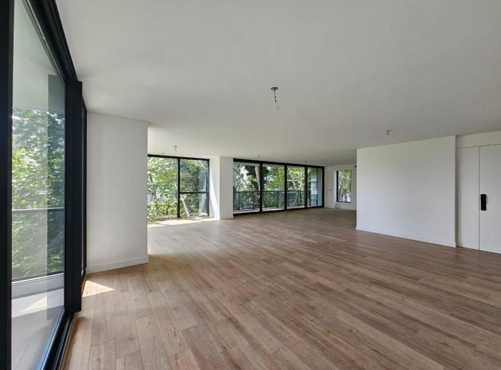 Departamento · 248m² · 4 Ambientes · 2 Cocheras