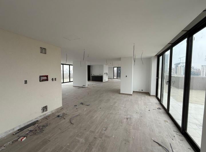 Oficina comercial · 130m² · 4 Ambientes