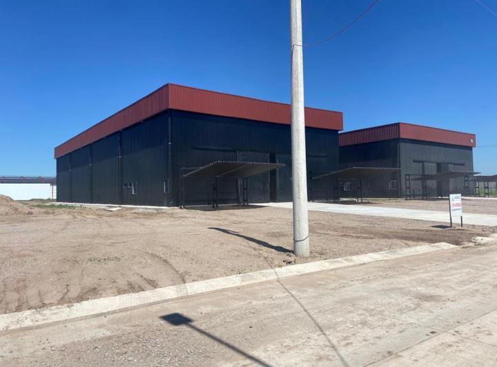 Bodega-Galpón · 1000m² · 4 Cocheras