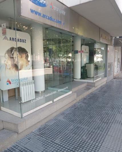 Local comercial · 100m² · 1 Cochera