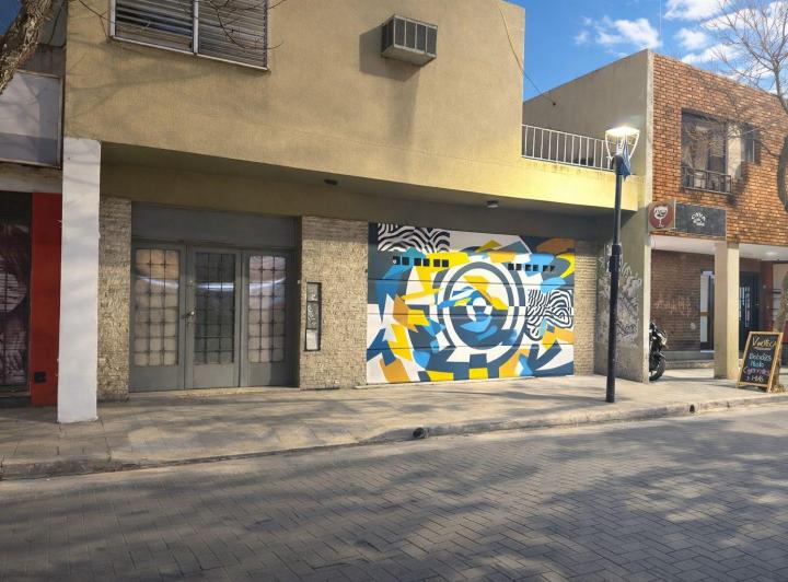 Local comercial · 170m² · 4 Ambientes · 2 Cocheras