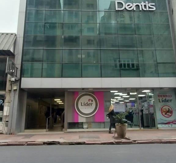 Oficina comercial · 74m²