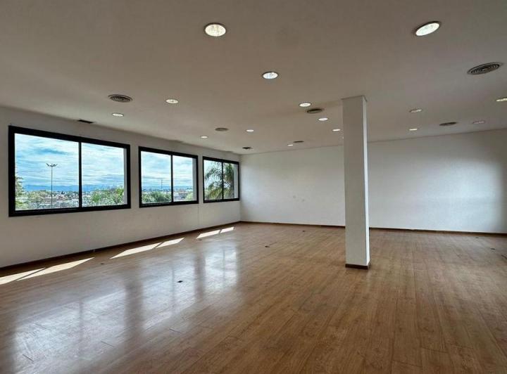 Oficina comercial · 145m² · 5 Ambientes