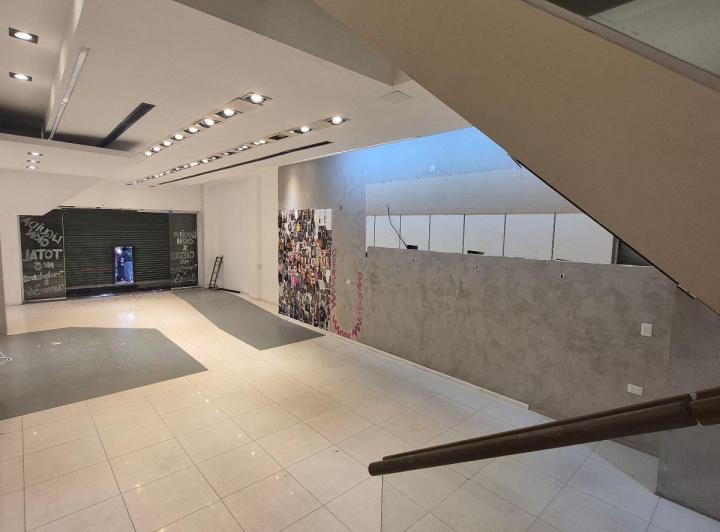 Local comercial · 225m² · 4 Ambientes