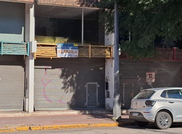 Local comercial · 218m² · 5 Ambientes