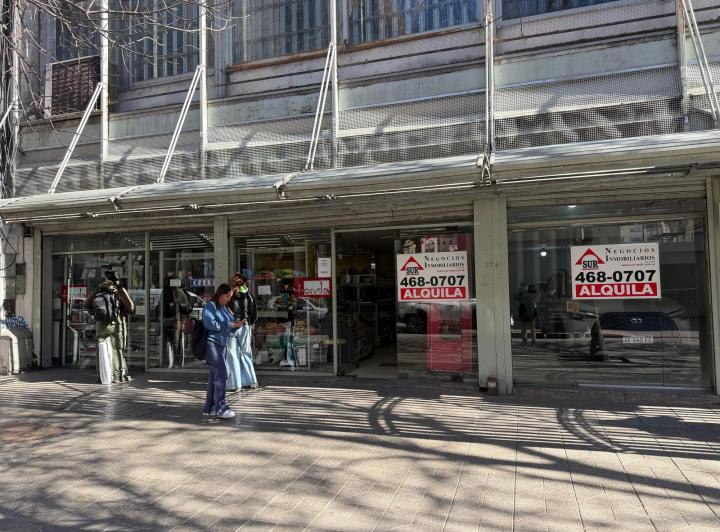 Local comercial · 156m²