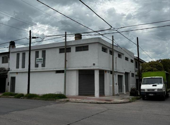 Local comercial · 340m²