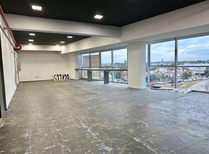 Oficina comercial · 336m² · 4 Ambientes