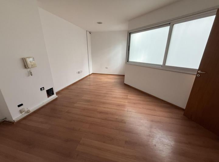 Oficina comercial · 75m² · 4 Ambientes