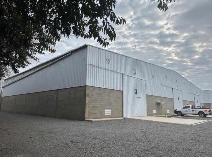 Bodega-Galpón · 500m² · 1 Ambiente · 10 Cocheras