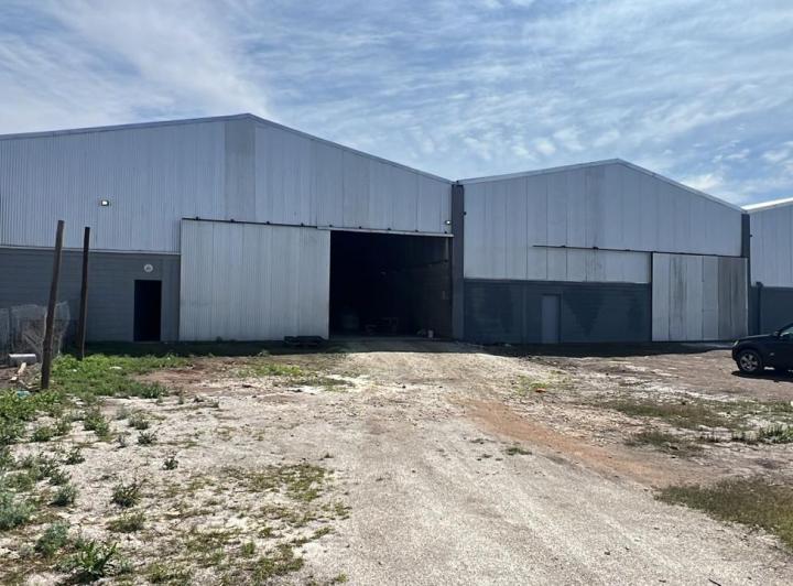 Bodega-Galpón · 850m²