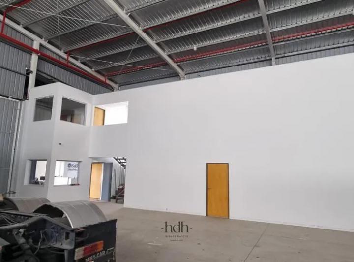 Bodega-Galpón · 1080m² · 3 Cocheras