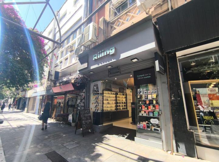 Local comercial · 121m² · 3 Ambientes