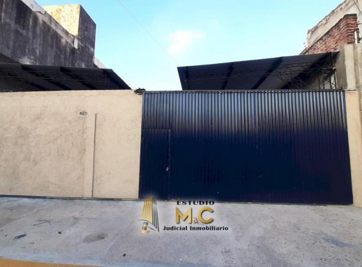 Bodega-Galpón · 240m²