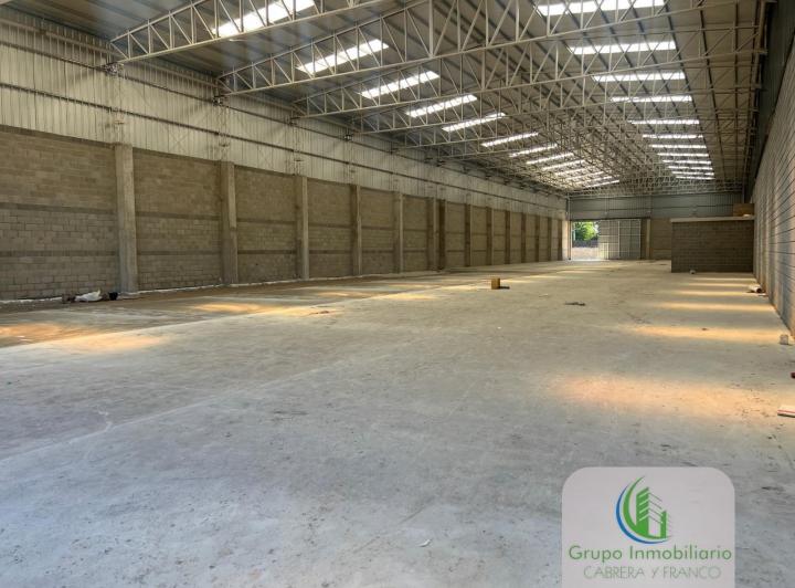 Bodega-Galpón · 840m²