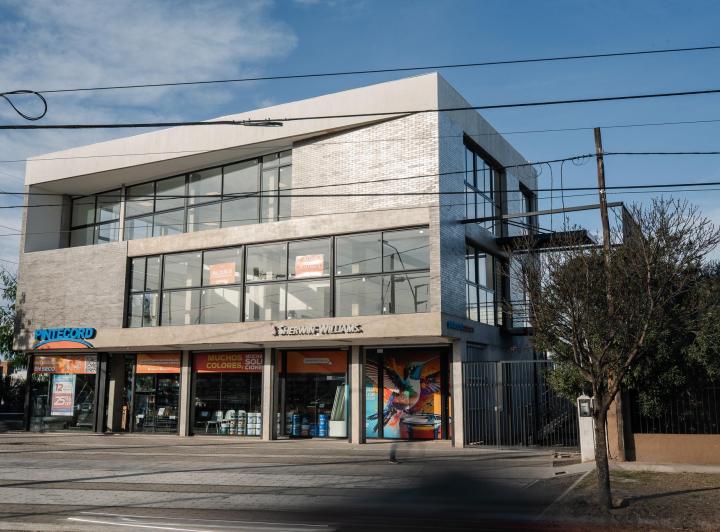 Local comercial · 224m²