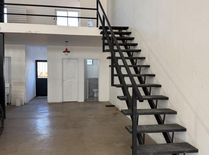 Local comercial · 102m² · 2 Ambientes