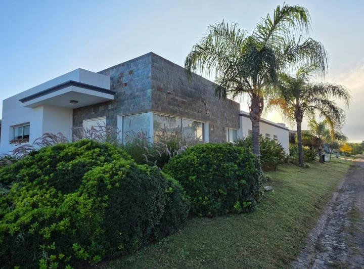 Local comercial · 200m² · 1 Ambiente