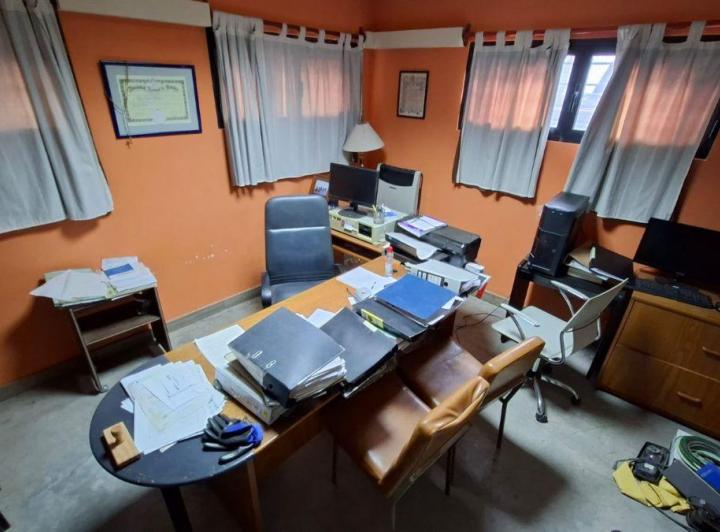 Oficina comercial · 200m² · 5 Ambientes